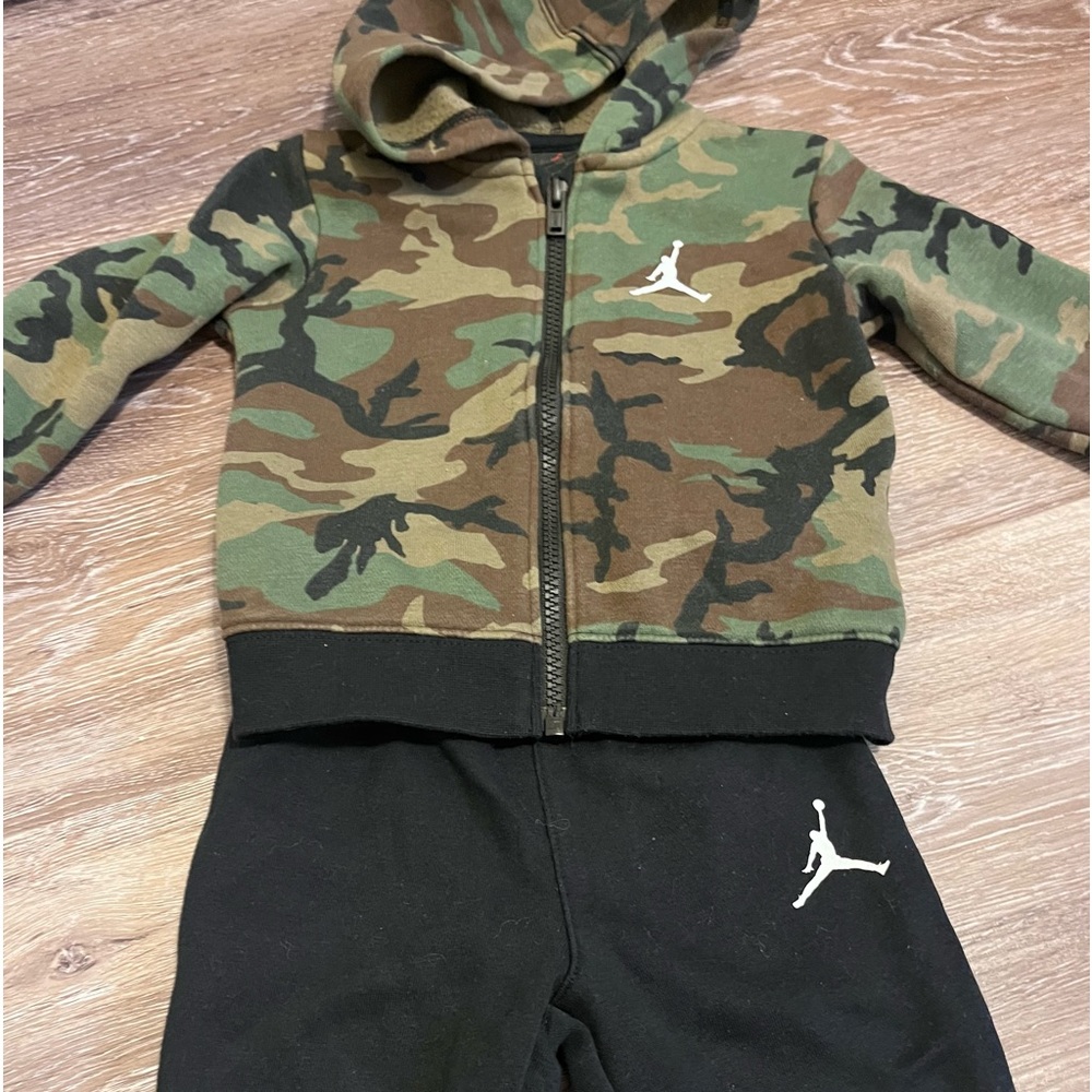 Jordan tracksuit